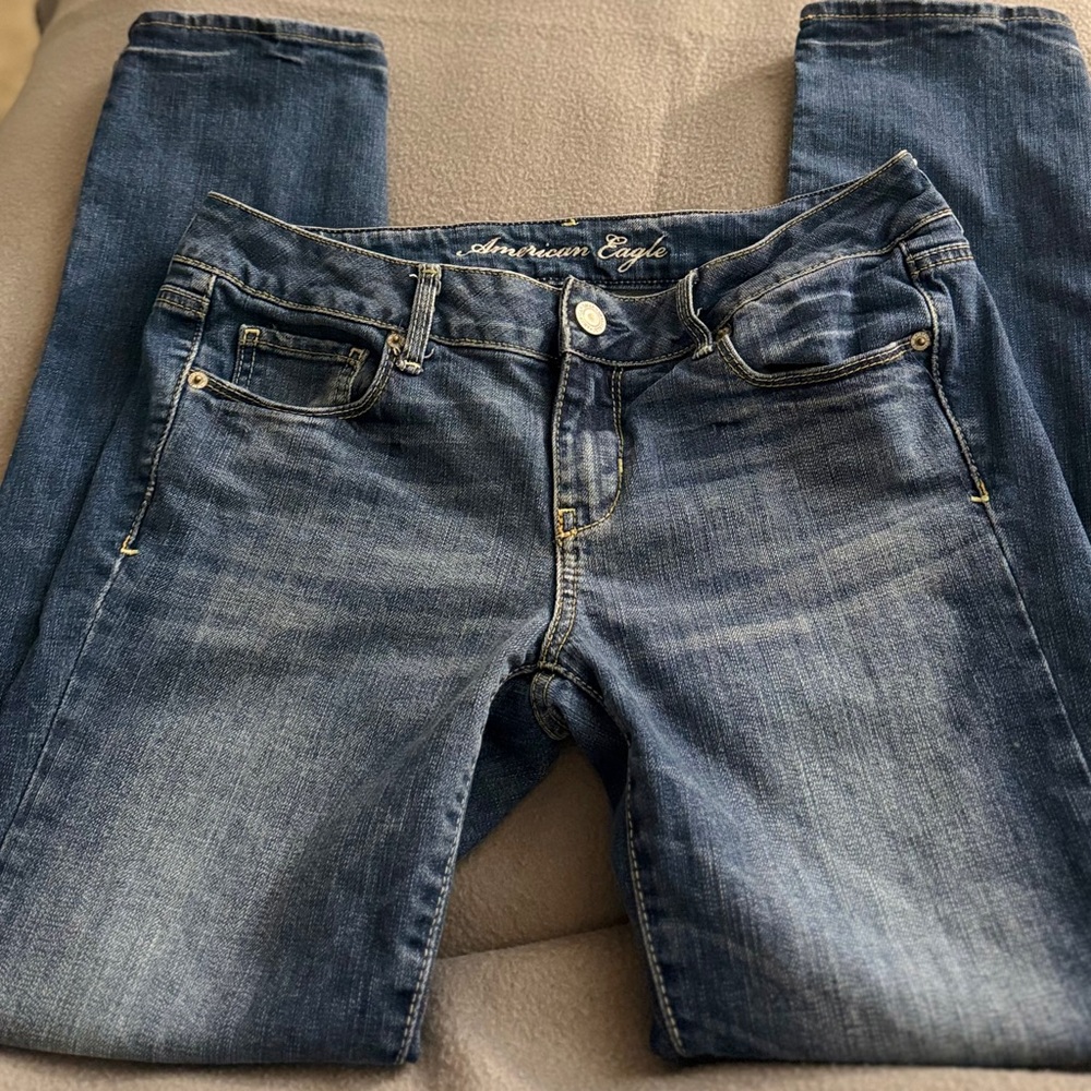‼️SALE ‼️2010’s American Eagle Blue Skinny Jeans Medium Wash 10 Short 👖